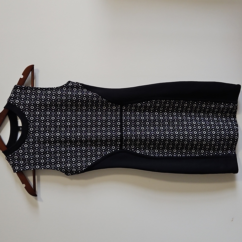 Elegant Black and White Patterned Dress -